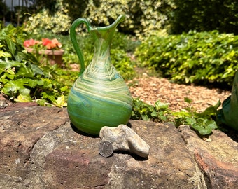 フェニキアの手作りガラスの花瓶。古代フェニキアの芸術！