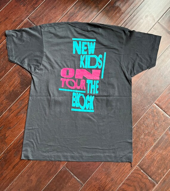 Vintage 1989 New Kids On The Block Tour T-Shirt – Unisex Sizes S-3XL