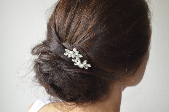 Wedding Simple Hair Pins Minimal Crystal Pearl Bridal Hair Etsy