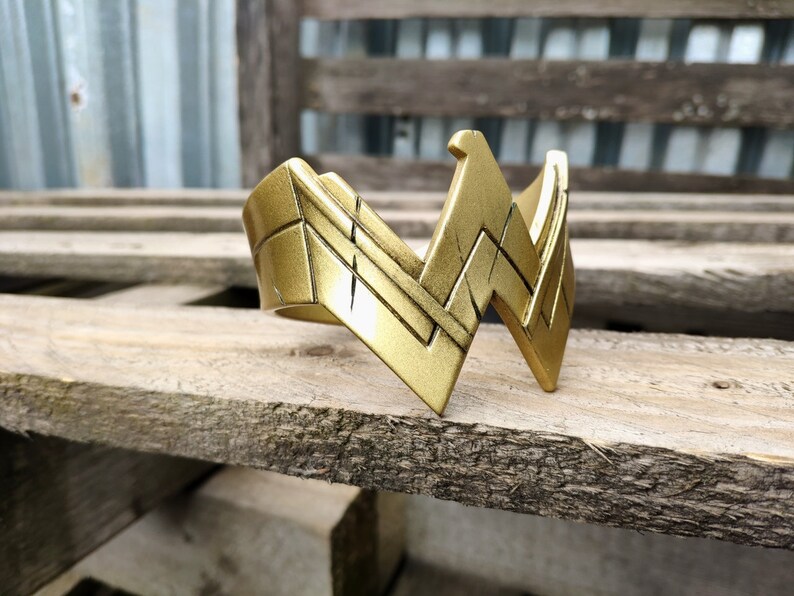 Wonder Woman armband 2017 movie | Etsy
