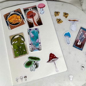 Ensemble de 15+ autocollants de champignon de style Art nouveau mat ~ Cadeaux ~ Journaling ~ Scrapbooking ~ Gothique ~ Collection