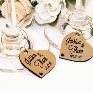 Dijes de vino de boda de oro, Etiquetas para copas de vino, Dijes para copas de vino, Dijes de boda, Dijes de vino personalizados, Regalos de boda, Dijes de boda, Dijes