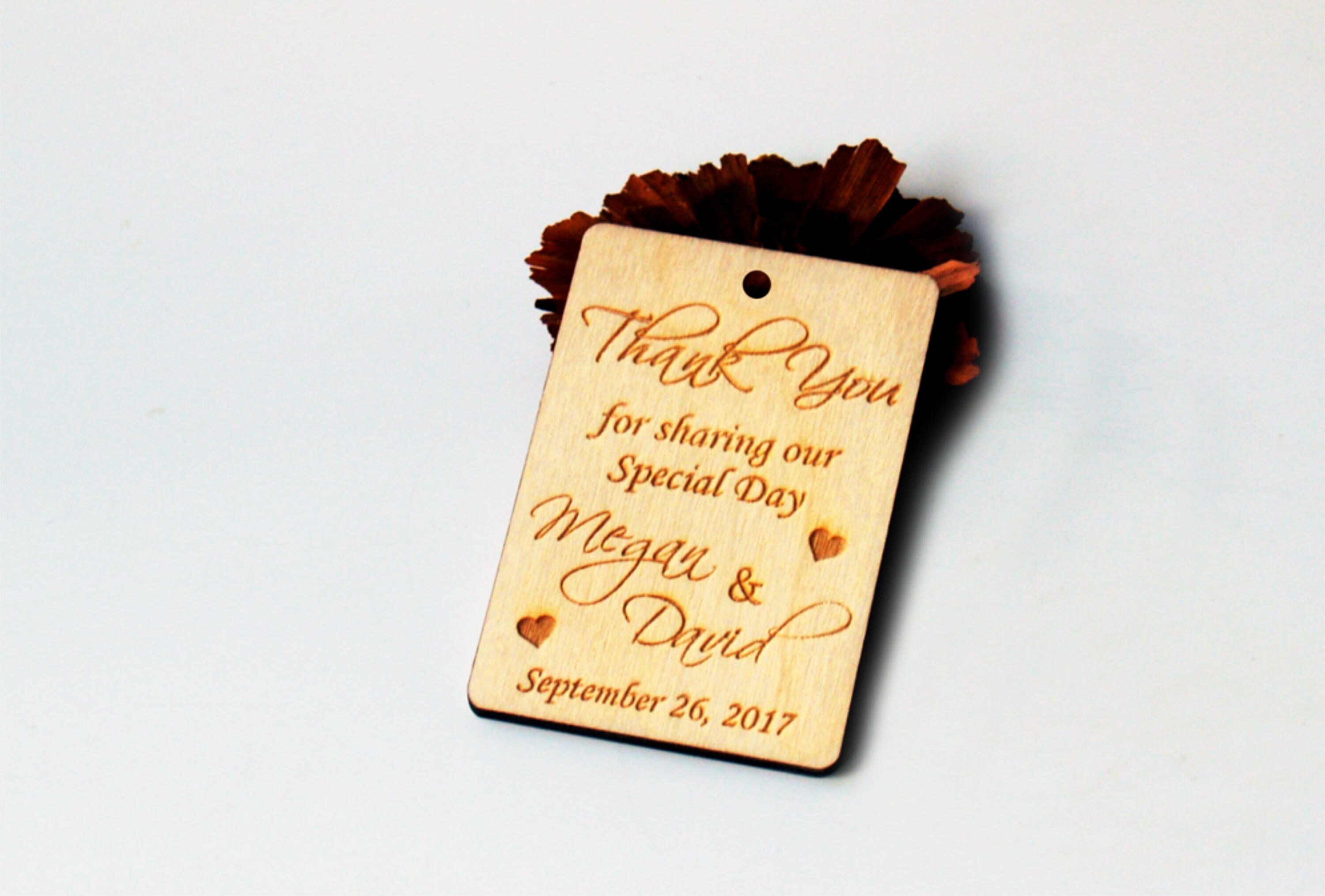 Wooden tags Round Wedding Favor Tags Personalized Wedding tag Tags favors Wood tags Mr and Mrs Wedding favor tags Wedding favor rustic