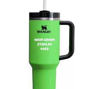 Vaso Stanley de 40 oz grabado con la frase "Let's be Frank" en el color que elijas. Neon Green