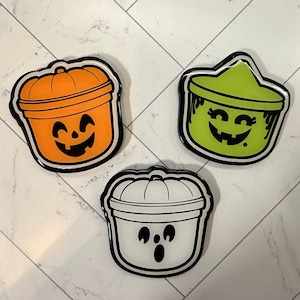 Vintage Boo Bucket Badge Reel