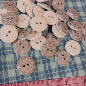 Plastic 2 hole 36 ligne Buttons with silver embossed design in Lots a of 12  Beautiful design Perfect for all sewing projects
