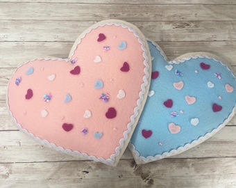 Sugar Cookie Heart Wreath Attachment: Pink or Blue Frosting, Sprinkles