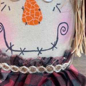 Plaid Scarecrow Decor | Rustic Fall Shelf Sitter | Farmhouse Autumn Decoration | Handmade Primitive Scarecrow image 9