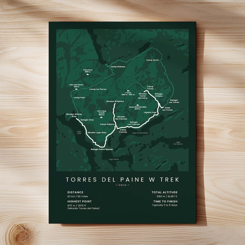 Impresión de la ruta W de Torres del Paine / Mapa de la ruta W de Patagonia / Póster de senderismo en Chile / Arte mural de trekking en la Patagonia / Decoración de pared de senderismo en Sudamérica Green - Standard