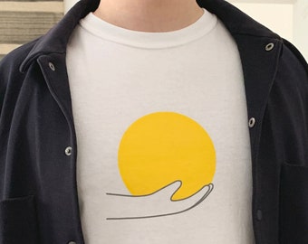 Sun Shirt – Hand Holding Circle Minimal Illustration T-Shirt