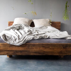 Lussan timber bed with backrest image 2