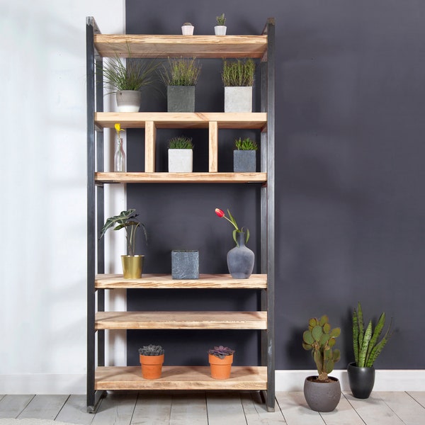 Shelf Sinem Vak made of timber and iron, 210 cm