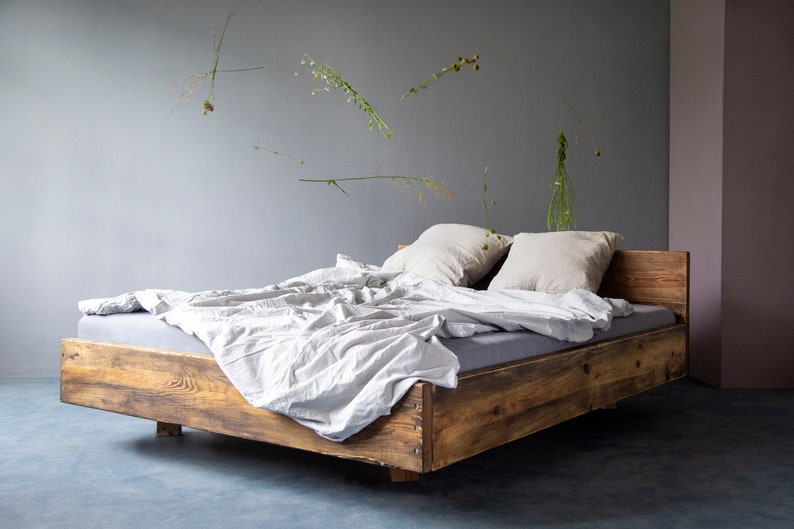 Lussan timber bed with backrest image 1