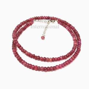 Collier de perles rondes lisses rubis naturel, collier rubis véritable, collier minimaliste bijoux faits main, collier délicat, rubis précieux