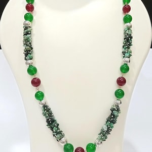 Natural Emerald Gemstone Beaded Necklace, Boho Necklace, Handmade Necklace, Statement Necklace, Birthstone, Unique, Dainty Necklace