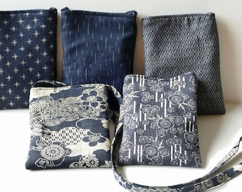 Crossbody Purse, Cell Phone Pouch, Small Purse, Indigo Cotton Fabric, Japanese Asian, Crossbody Bag, Fabric Shoulder Bag, Cloth Day Bag