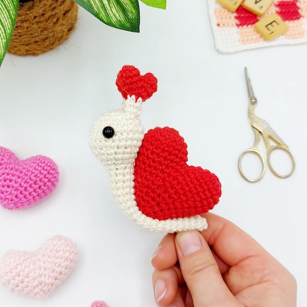 PATTERN: Valentine Snail Crochet Pattern, Amigurumi Crochet Pattern,  Shelva, the Valentine Snail, Amigurumi Pattern