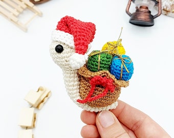 MOTIF : Modèle d'escargot de Noël Amigurumi, Modèle au crochet Escargot de Noël, Shelvi, l'escargot de Noël