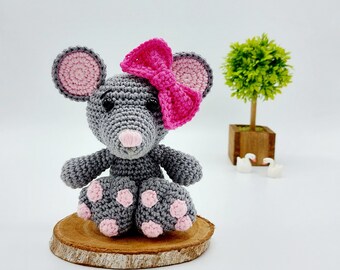 PATTERN: Mouse Crochet Pattern, Amigurumi Crochet Pattern,  Mia, the Sweer Mouse, Amigurumi Pattern