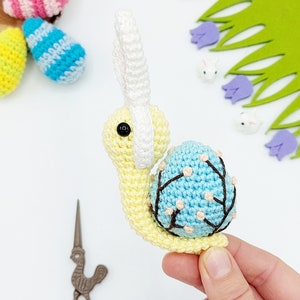 PATTERN: Easter Snail Crochet Pattern, Amigurumi Crochet Pattern, Shelsa, the Easter Snail, Amigurumi Pattern image 1