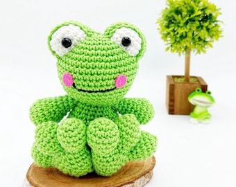 PATTERN: Crochet Frog Pattern, Amigurumi Crochet Pattern, Frank the Charming Frog