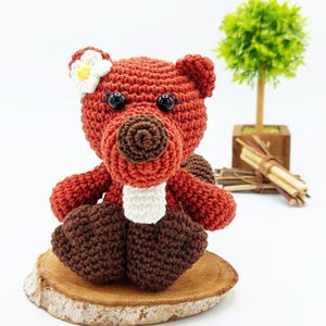 PATTERN: Crochet Beaver Pattern, Amigurumi Crochet Pattern, Bernadet, the Crafty Beaver