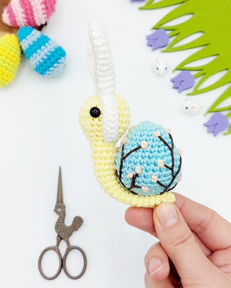 PATTERN: Easter Snail Crochet Pattern, Amigurumi Crochet Pattern, Shelsa, the Easter Snail, Amigurumi Pattern image 1