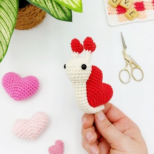 PATTERN: Valentine Snail Crochet Pattern, Amigurumi Crochet Pattern, Shelva, the Valentine Snail, Amigurumi Pattern image 3