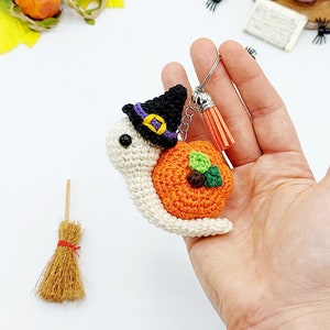 PATTERN: Pumpkin Snail Crochet Pattern, Amigurumi Crochet Pattern, Shelma, the Pumpkin Snail, Amigurumi Pattern image 5