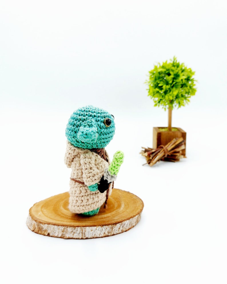 PATTERN: Amigurumi Pattern Yoda, Crochet Pattern Yoda, Star Wars Yoda image 3