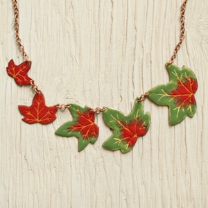 Ivy Enamel Necklace, Ivy Tendril Leaf Statement Necklace, Ivy Necklace, Forest Necklace,Ivy Leaf Necklace, Statement Necklace, Red and Green