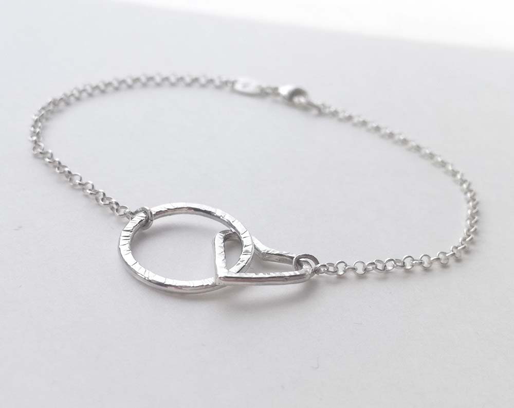 Arzon qora tanli Moskva fohishalari fohisha suratlari bilan