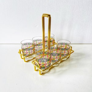 Vintage kleurenglas uit het midden van de eeuw in gouden metalen houder, set van 6 retro glazen sets, barwagendecor, vintage glaswerk, servies uit de jaren 70