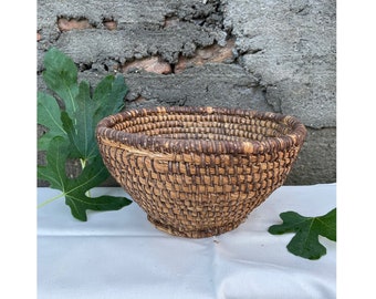 Antique Rye Coiled Straw Basket, Old Antique Grass Rye Vasket, Vintage Wicker Hand Woven Basket, Country Farmhouse Primitive Organizer 1930s