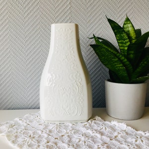 Vintage Scherzer Bavaria german porcelain flower vase form 60s, Vintage white floral porcelain vase, West-Garmany vase, Retro shelf decor