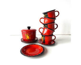 Set of 5 Enamel Coffee Mugs, Vintage Red Tulip Painted Coffee Cups Sugar Bowl, Retro Enamelware Mug Set, Metal Coffee Farmhouse Kitchenalia
