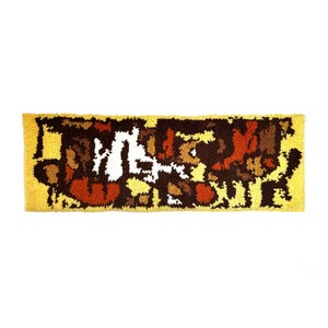 Vintage mid century modern rya rug, Midcentury abstract wall hanging or bedside rug, Wall hanging tapestry from 70s, Long pile wall hanger