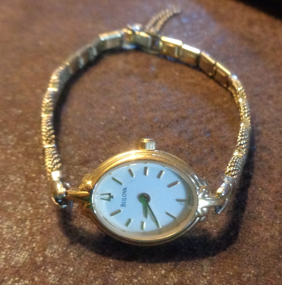 Beautiful Bulova Ladies Wristwatch Quartz Fancy L… - image 2