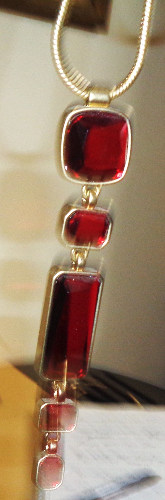 Vintage Chico's Beautiful Red Necklace Elegant Unu