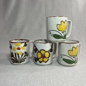 4 Vintage Speckled Stoneware Mugs, Coffee Cup, Floral, Flowers, Bohemian Decor