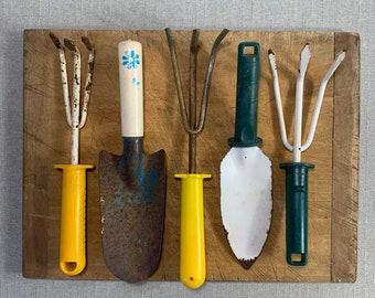 Gardening Smiths Garden Tools Large Metal Tin Sign Gardener Fork Trowel Old Gardening Smiths Garden Tools Large Metal Tin Sign Gardener Fork Trowel Old