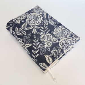 Adjustable book cover, Fabric book cover, Reusable book cover, A5 book case, Paperback book cover, Book protector