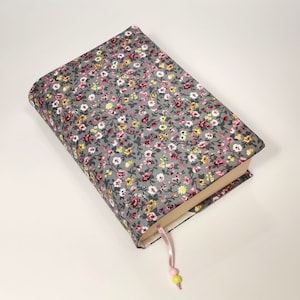 A5 book cover, Adjustable book cover, Fabric book jacket, Paperback book cover, Book protector