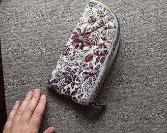 Estuche acolchado con cremallera para gafas