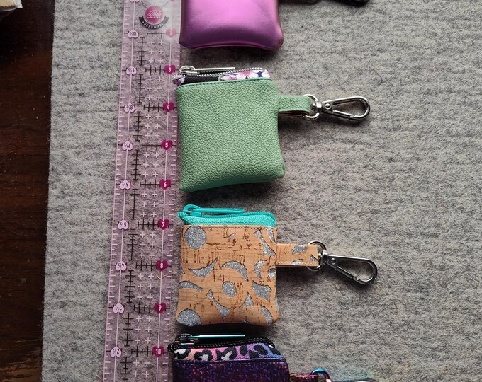 Mini Zipper Pouch for Tiny Things - Etsy