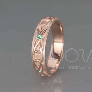Handmade 14K Rose Gold Celtic Flower Woman Wedding Ring Set with Emeralds | Hers Celtic flower Wedding Bands Set with Emeralds
