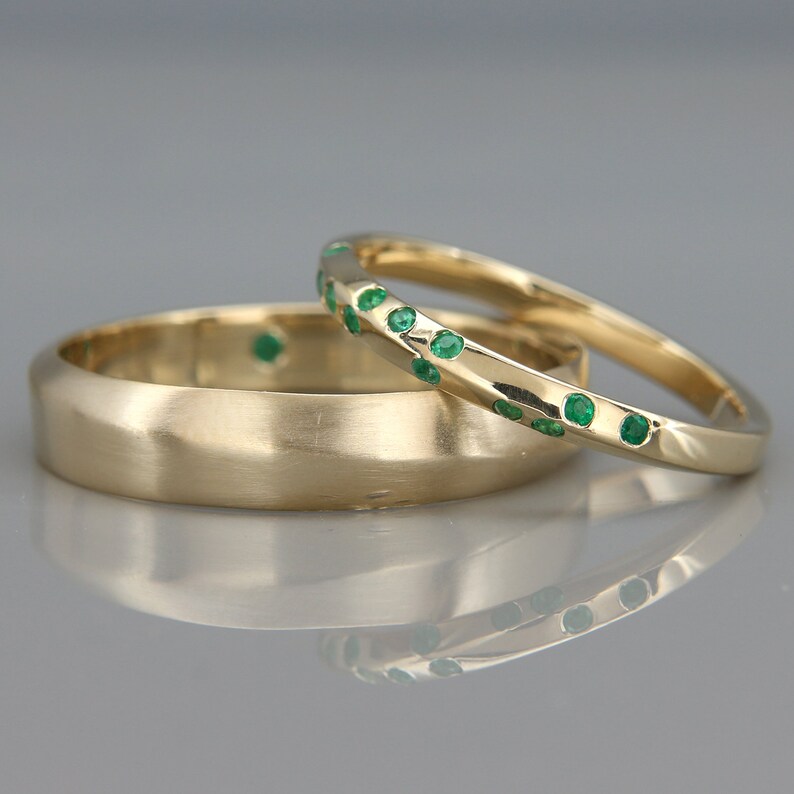 Emerald Knife Edge Wedding Band Set His and Hers Wedding Etsy