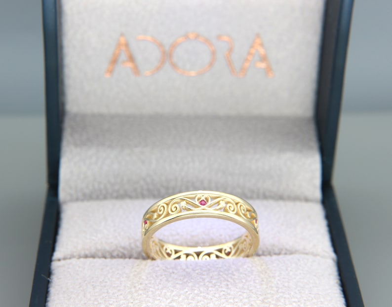 Ruby Filigree Wedding Ring | Solid Gold Filigree Band set with Natural Ruby | Woman Wedding Ring set with Ruby