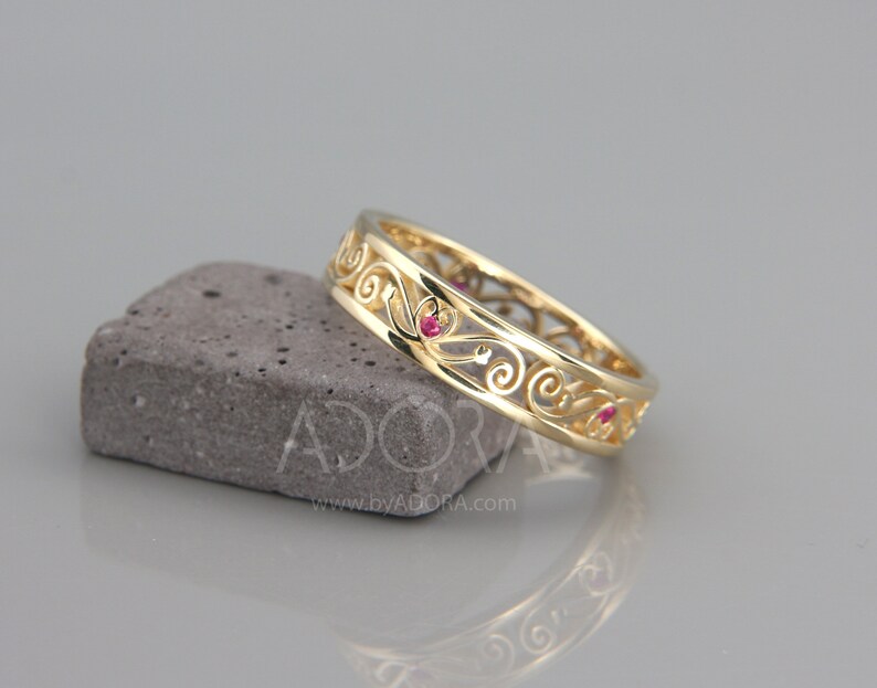 Ruby Filigree Wedding Ring | Solid Gold Filigree Band set with Natural Ruby | Woman Wedding Ring set with Ruby