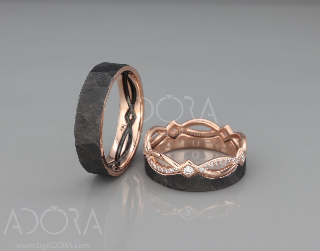 Juego de anillos de boda celtas hechos a mano para él y para ella